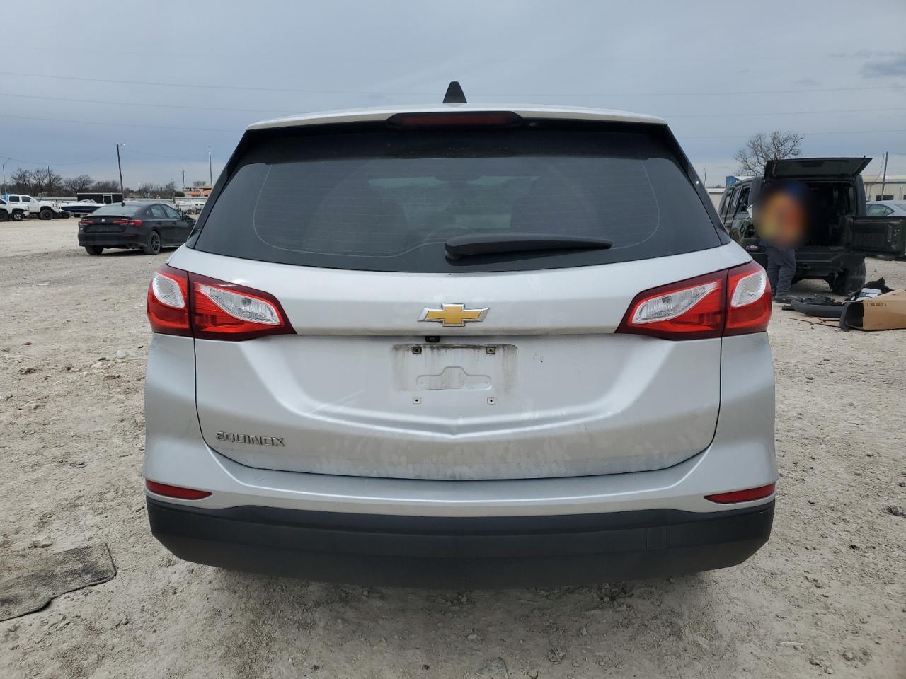 2020 Chevrolet Equinox VIN 3GNAXHEV2LS661715 Copart auction photo, side damage thumbnail 6