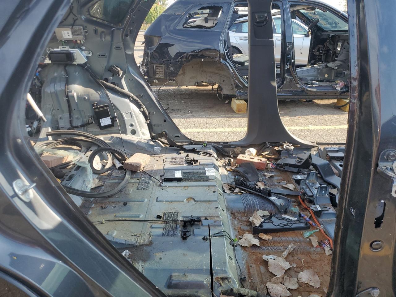 2021 Chevrolet Blazer VIN 3GNKBKRS0MS522054 Copart auction photo, stripped damage thumbnail 11