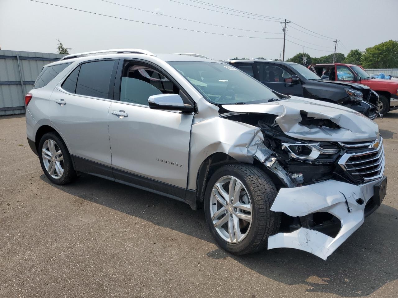 2019 Chevrolet Equinox VIN 2GNAXYEX4K6254607 Copart auction photo, front end damage thumbnail 4