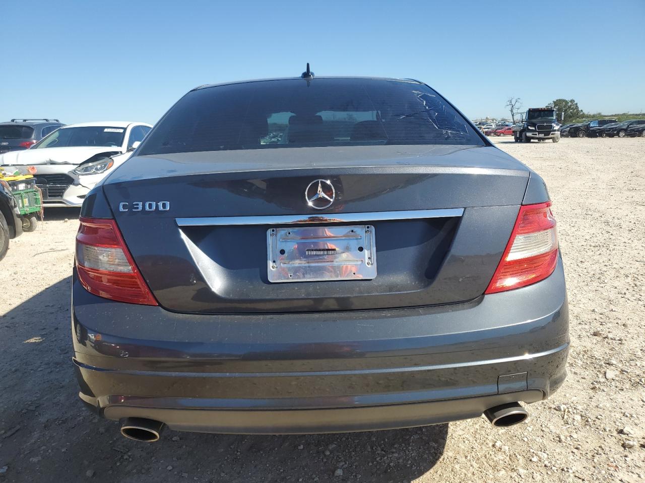2010 Mercedes-Benz C-klasse VIN WDDGF5EBXAR105670 Copart auction photo, side damage thumbnail 6