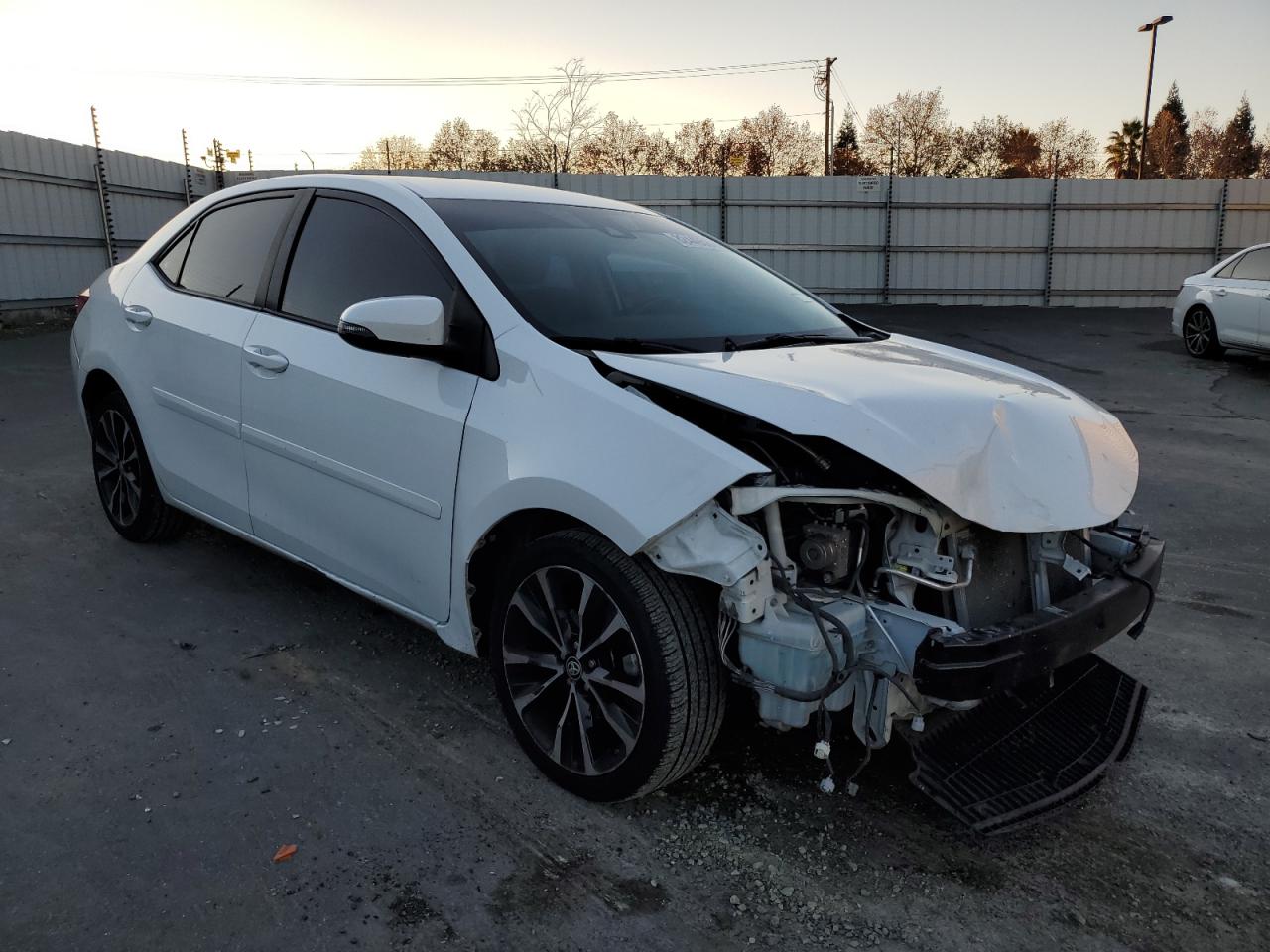 2018 Toyota Corolla VIN 2T1BURHEXJC045522 Copart auction photo, front end damage thumbnail 4