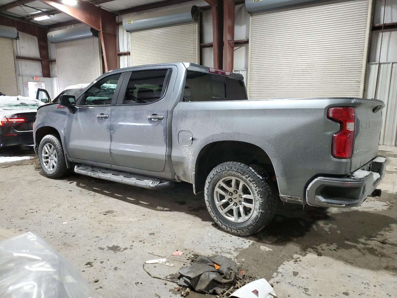 2020 Chevrolet Silverado VIN 3GCUYEED1LG175571 Copart auction photo, front end / side damage thumbnail 2