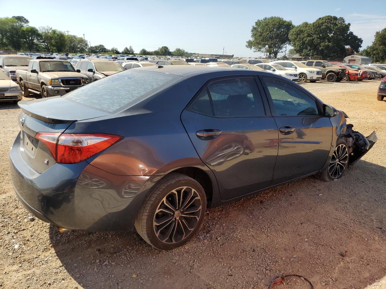 2016 Toyota Corolla VIN 5YFBURHEXGP392793 Copart auction photo, front end damage thumbnail 3