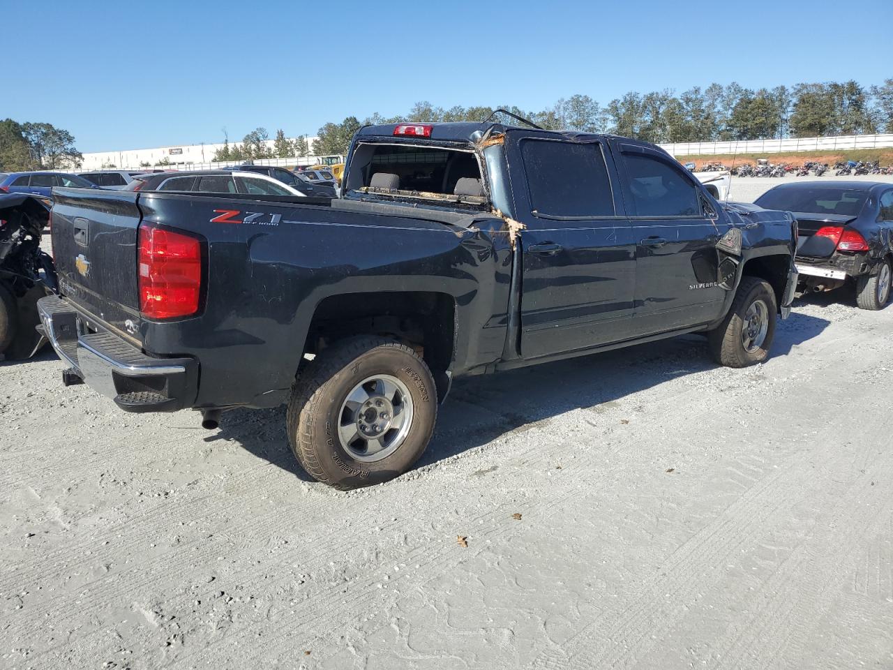 2018 Chevrolet Silverado VIN 3GCUKREC2JG229263 Copart auction photo, water/flood / top/roof damage thumbnail 3
