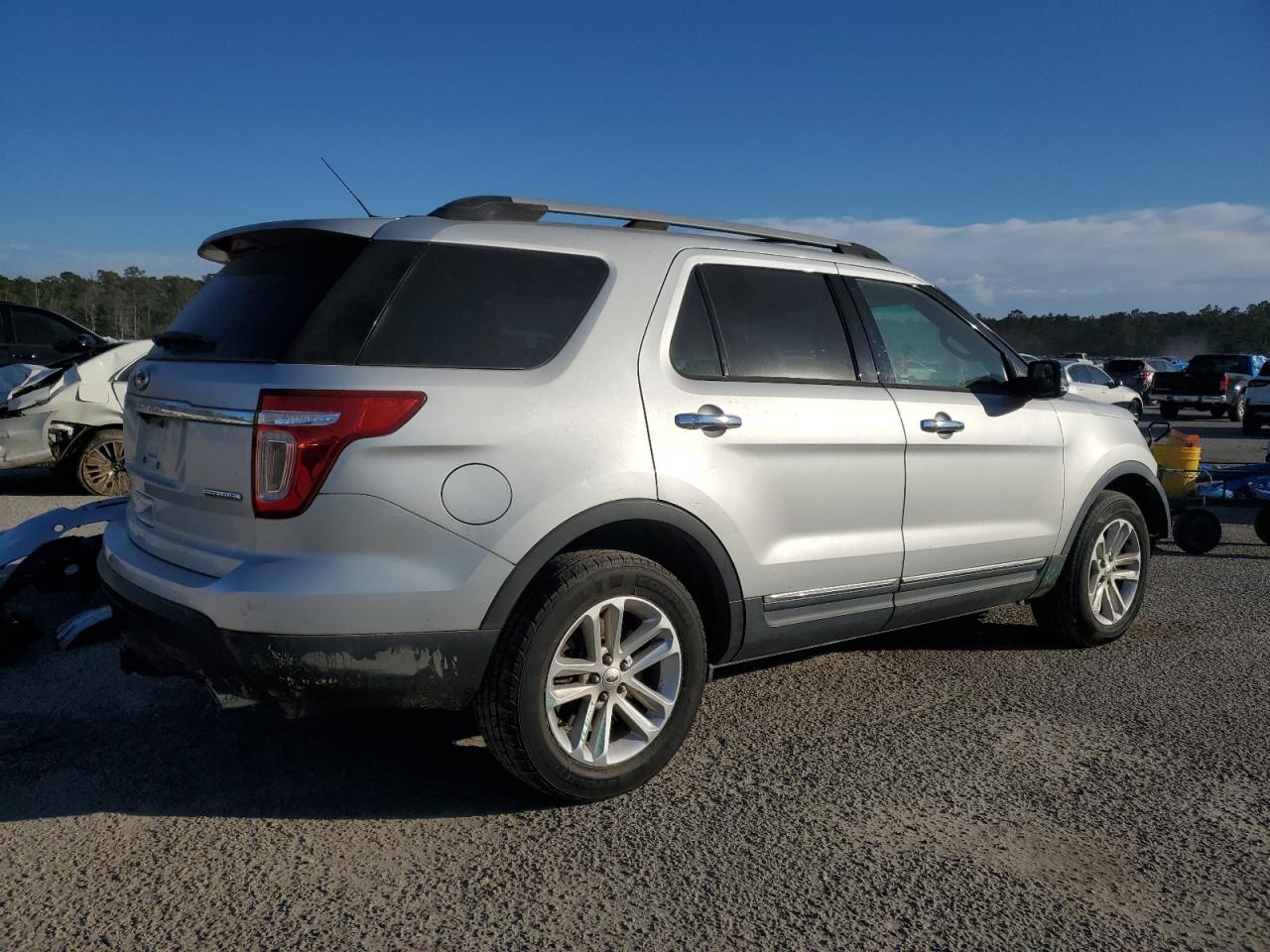 2014 Ford Explorer VIN 1FM5K7D83EGB15839 Copart auction photo, front end / undercarriage damage thumbnail 3