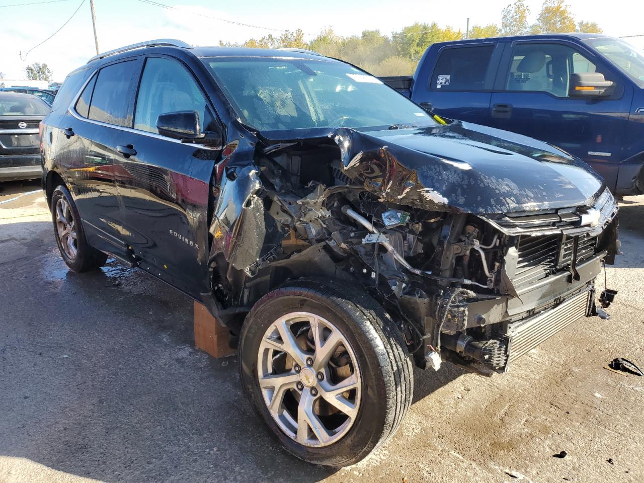2019 Chevrolet Equinox VIN 2GNAXLEX2K6292775 Copart auction photo, front end / side damage thumbnail 4