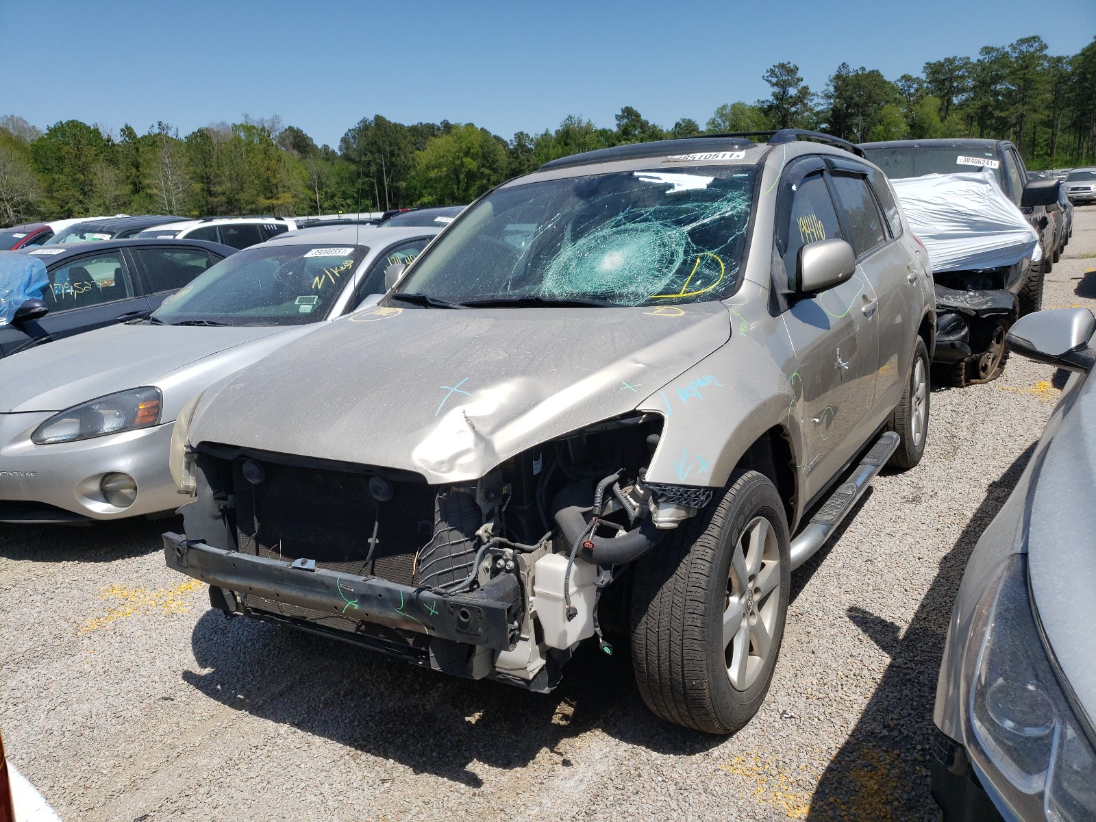 2006 Toyota RAV 4 VIN JTMZD31V666016684 Copart auction photo, front end damage thumbnail 2