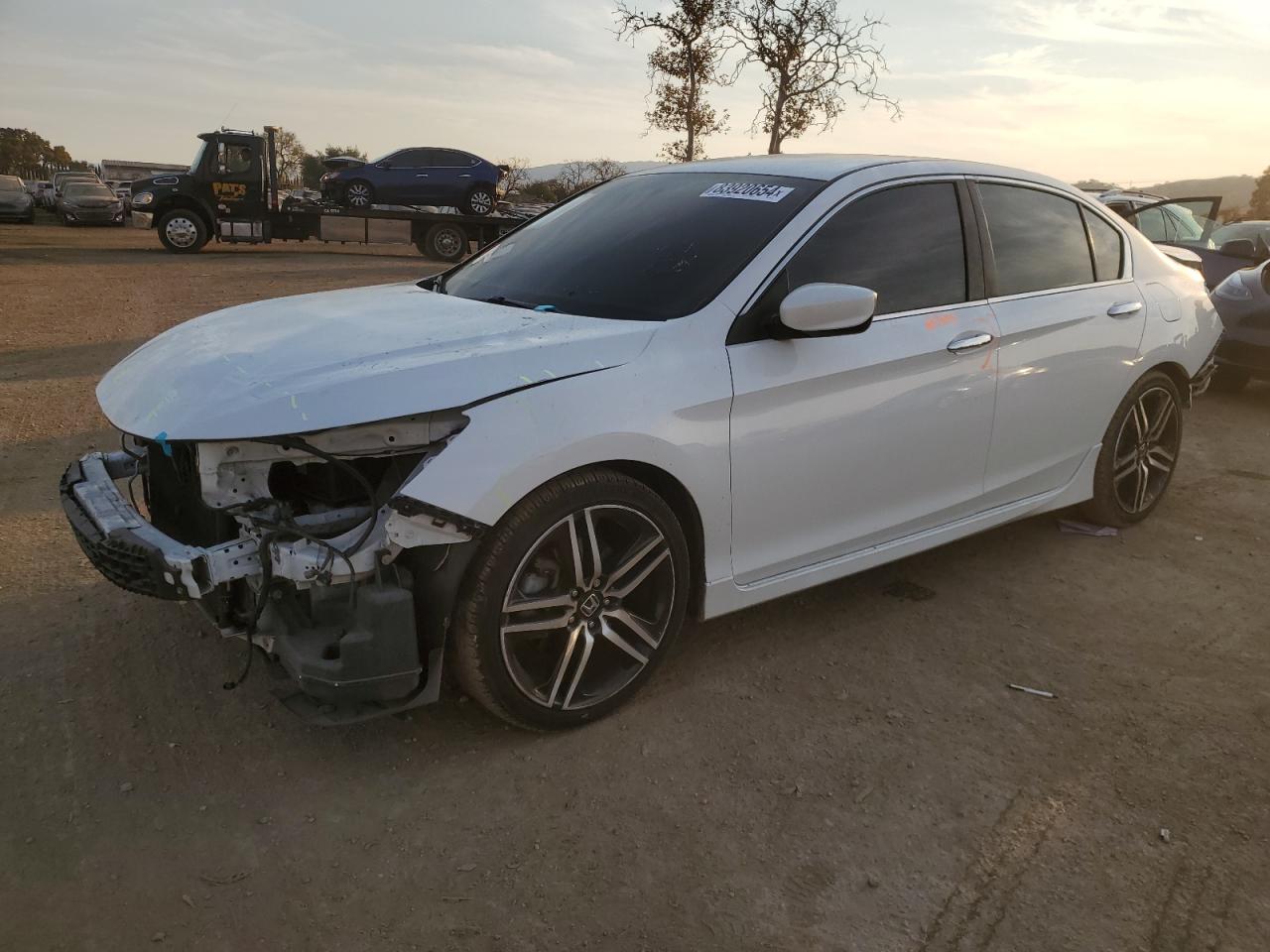 2017 Honda Accord VIN 1HGCR2F57HA273459