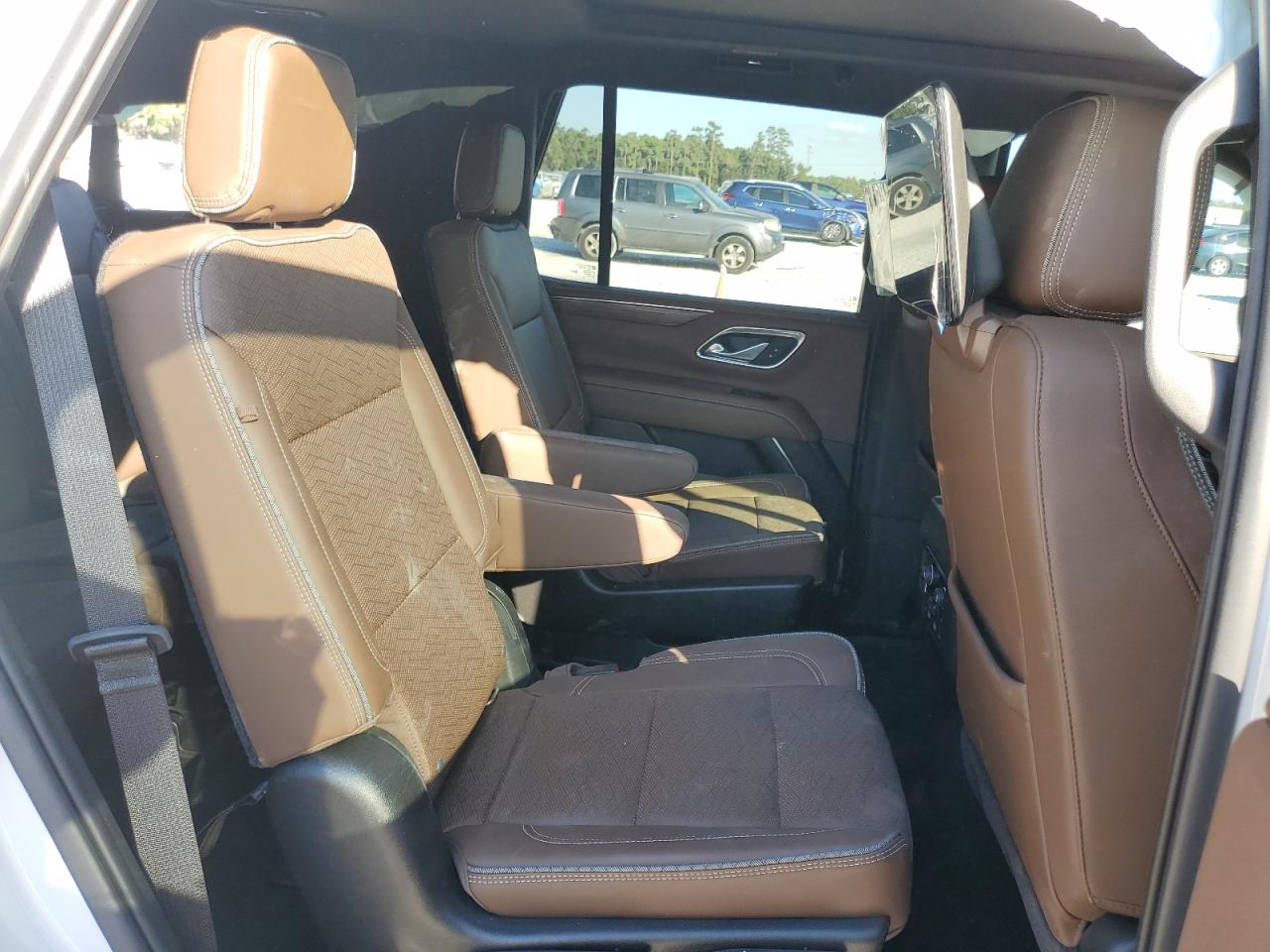 2021 Chevrolet Tahoe VIN 1GNSCTKL5MR154916 Copart auction photo, rear end / side damage thumbnail 11