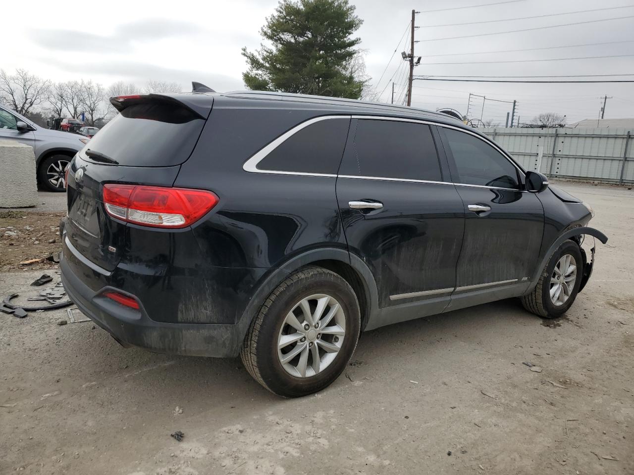 2016 KIA Sorento VIN 5XYPGDA31GG057869 Copart auction photo, front end / undercarriage damage thumbnail 3