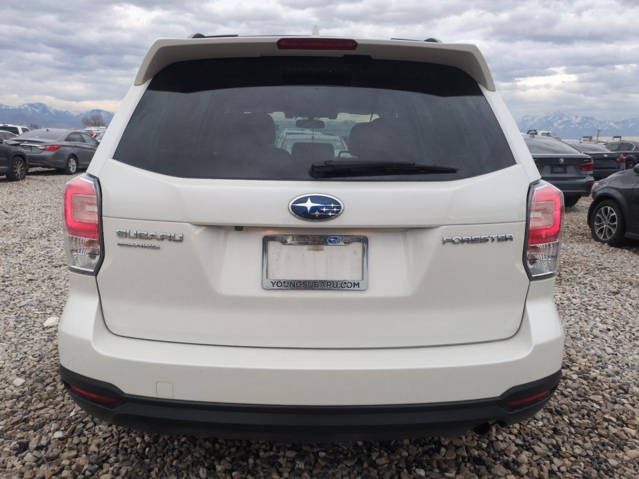 2018 Subaru Forester VIN JF2SJAGC7JH523192 Copart auction photo, front end damage thumbnail 6