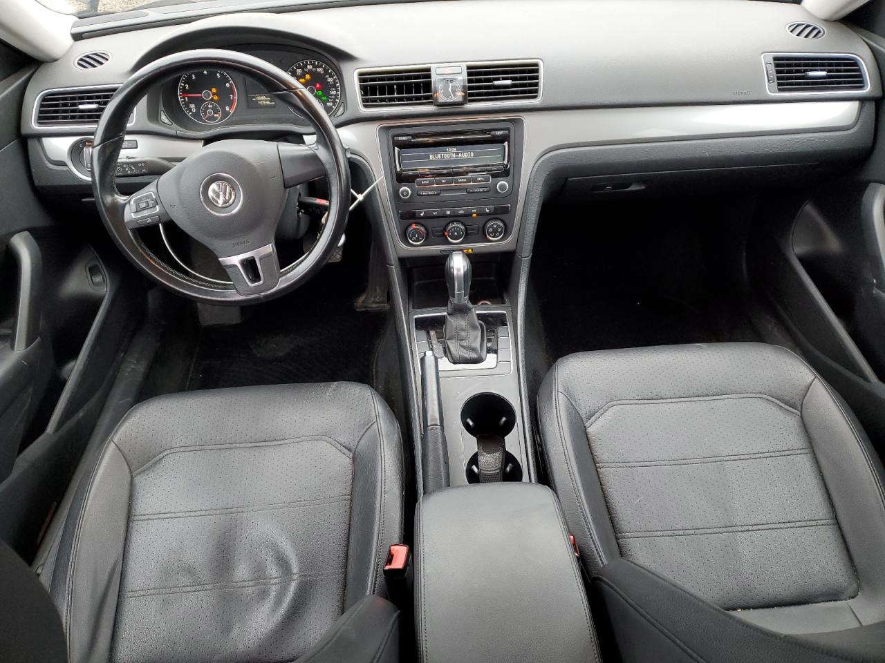2015 Volkswagen Passat VIN 1VWAT7A31FC052562 Copart auction photo, front end / undercarriage damage thumbnail 8