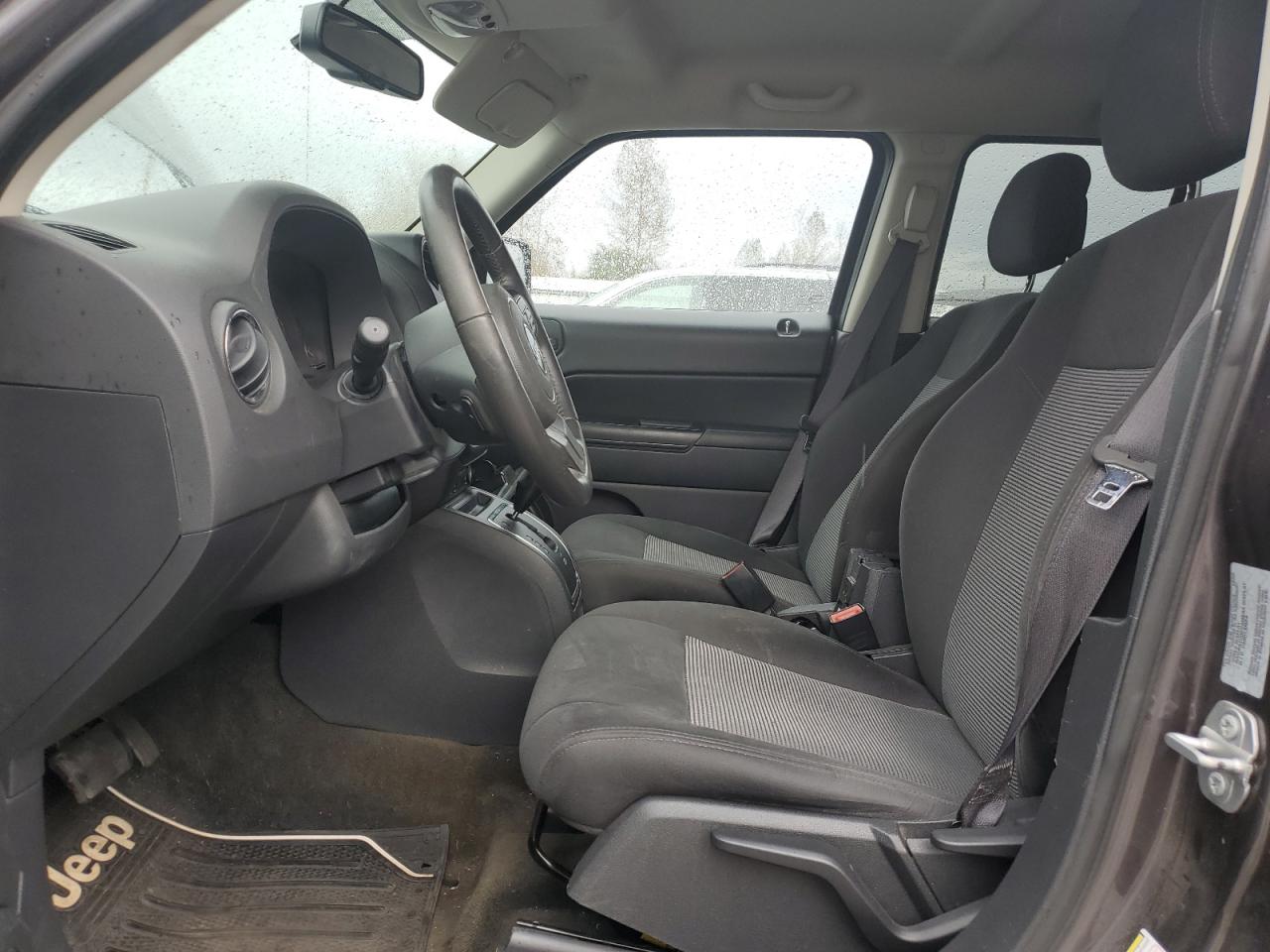 2017 Jeep Liberty (Patriot) VIN 1C4NJRFB9HD209032 Copart auction photo, minor dent/scratches damage thumbnail 7