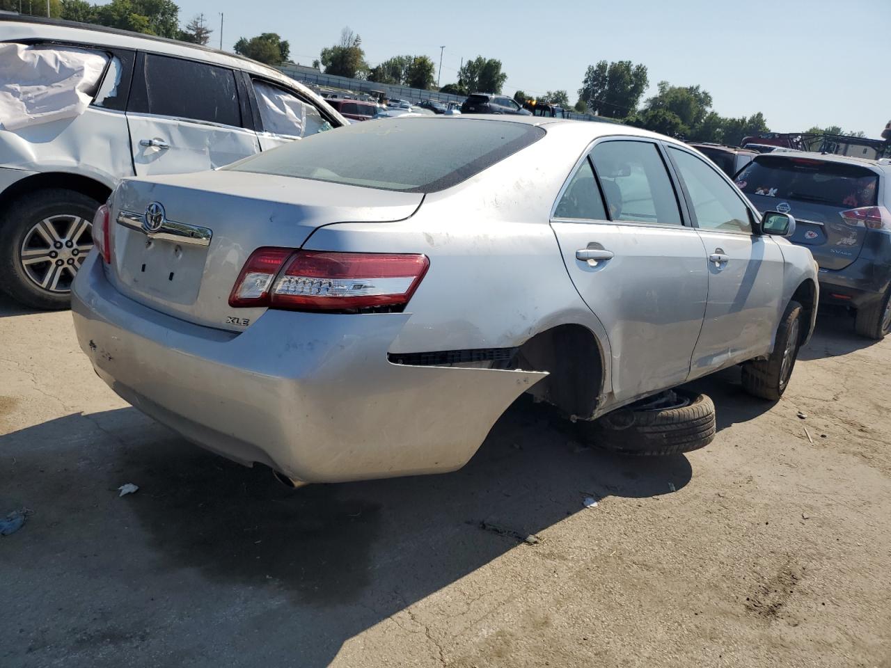 2011 Toyota Camry VIN 4T1BK3EK2BU614179 Copart auction photo, all over damage thumbnail 3