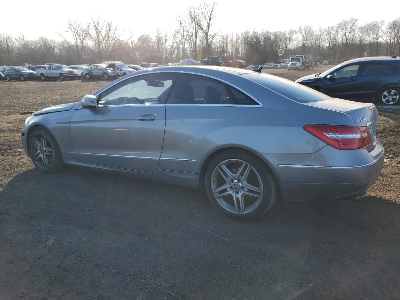 2011 Mercedes-Benz E-klasse VIN WDDKJ5GB3BF082936 Copart auction photo, front end / side damage thumbnail 2