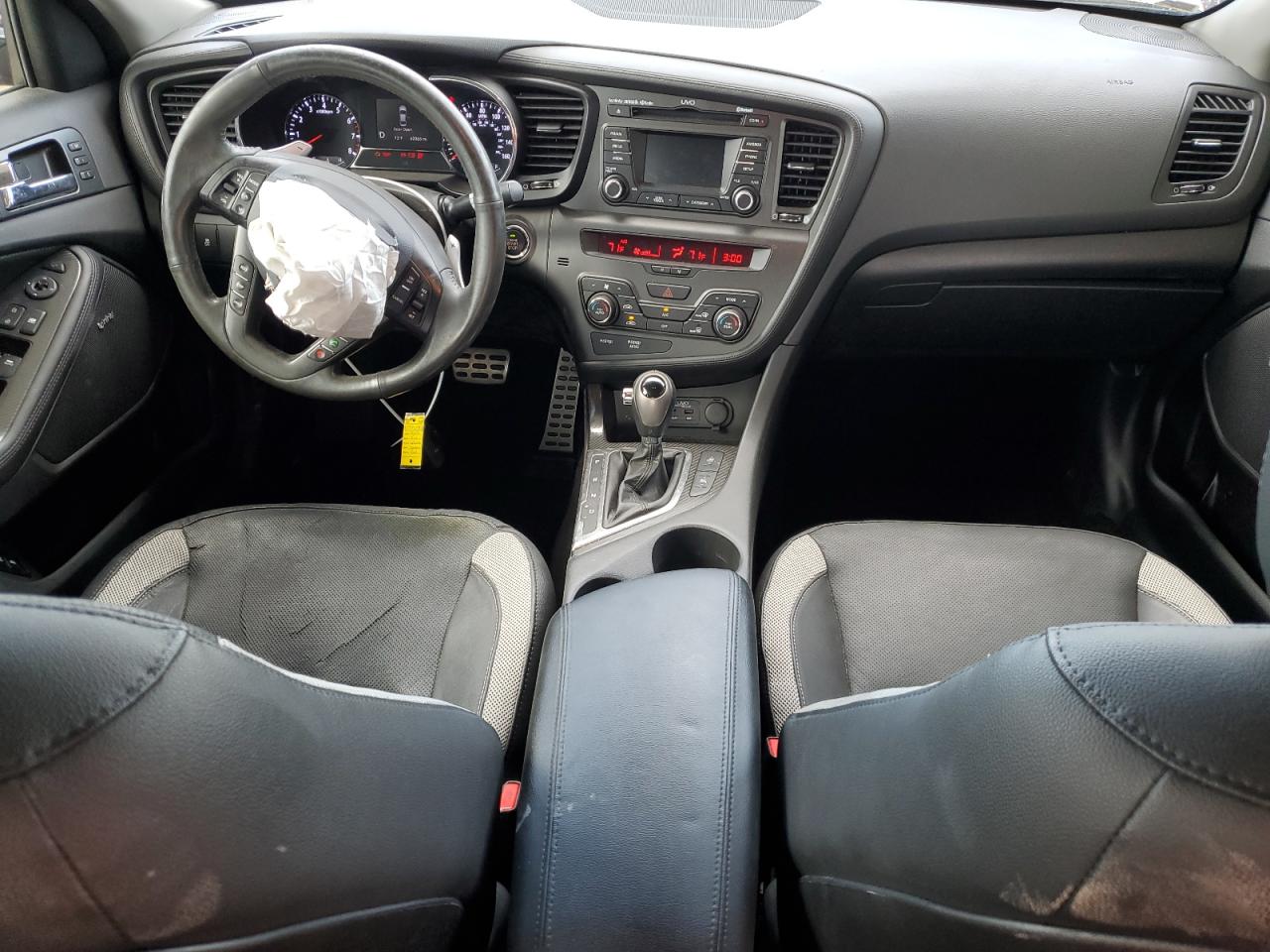 2012 KIA Optima VIN 5XXGR4A6XCG015543 Copart auction photo, front end / minor dent/scratches damage thumbnail 8
