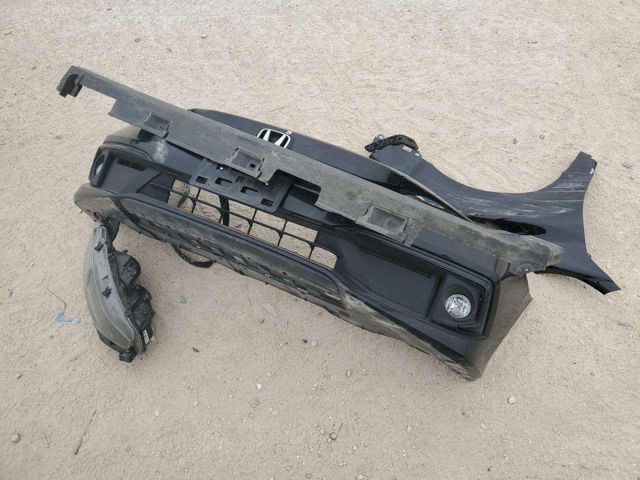 2020 Honda Civic VIN 19XFC2F8XLE026210 Copart auction photo, front end / side damage thumbnail 14