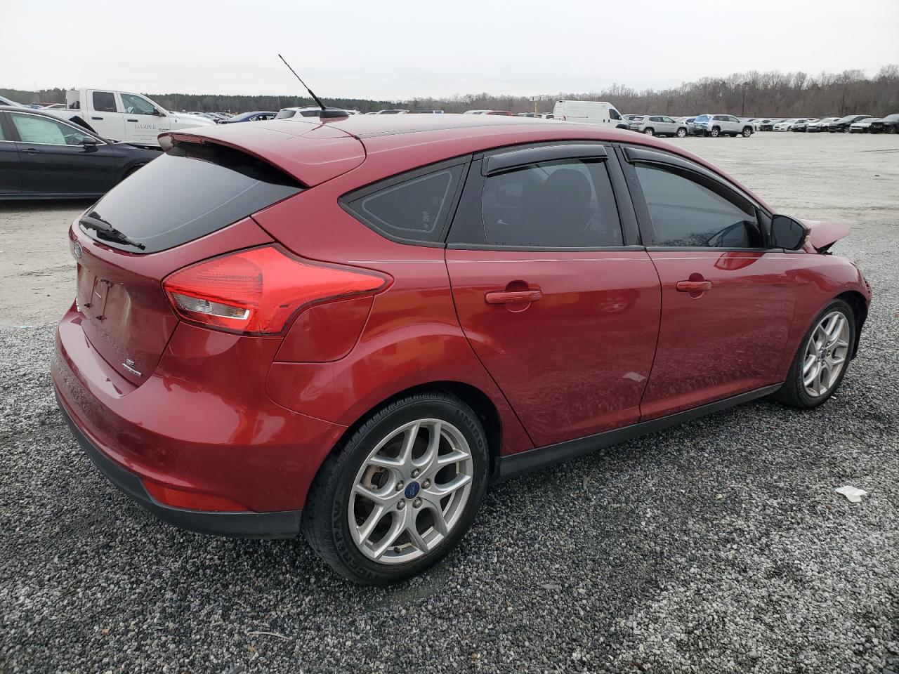 2015 Ford Focus VIN 1FADP3K27FL227681 Copart auction photo, front end damage thumbnail 3