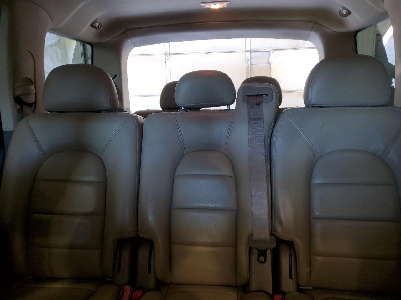 2004 Ford Explorer VIN 1FMZU75W04ZA03804 Copart auction photo, front end / hail damage thumbnail 10