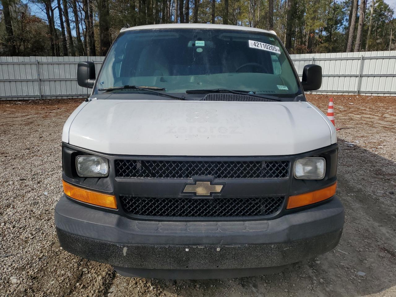 2014 Chevrolet Express VIN 1GCWGGBA3E1210372 Copart auction photo, normal wear damage thumbnail 5