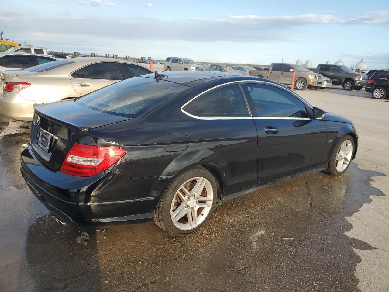 2012 Mercedes-Benz C-klasse VIN WDDGJ5HB4CF791557 Copart auction photo, side damage thumbnail 3