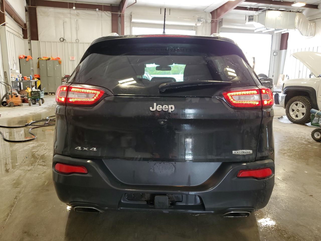 2015 Jeep Grand Cherokee VIN 1C4PJMCSXFW675537 Copart auction photo, hail damage thumbnail 6