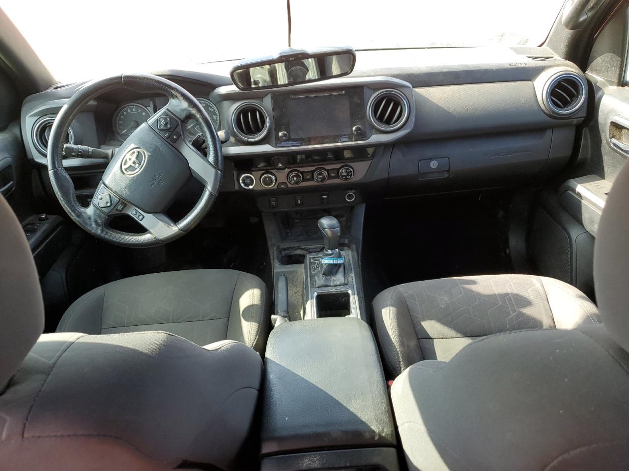 2017 Toyota Tacoma VIN 3TMCZ5AN2HM091064 Copart auction photo, all over damage thumbnail 8