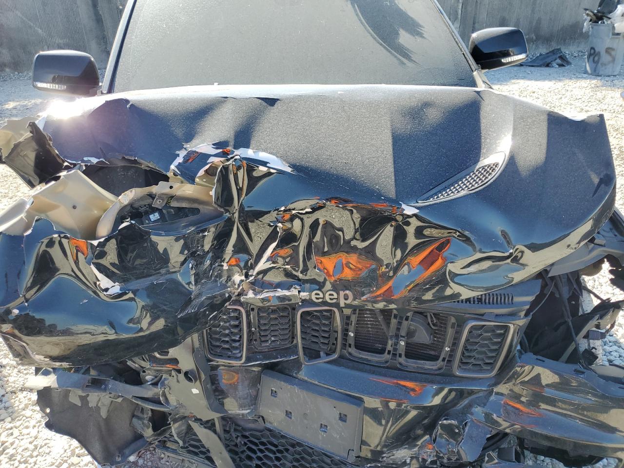 2020 Jeep Grand Cherokee VIN 1C4RJFBGXLC184951 Copart auction photo, front end damage thumbnail 11