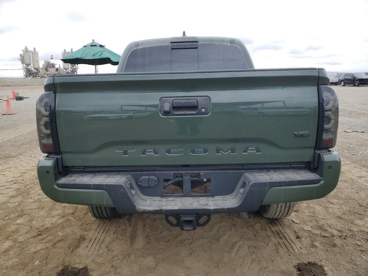2022 Toyota Tacoma VIN 3TMAZ5CN7NM169239 Copart auction photo, minor dent/scratches / mechanical damage thumbnail 6