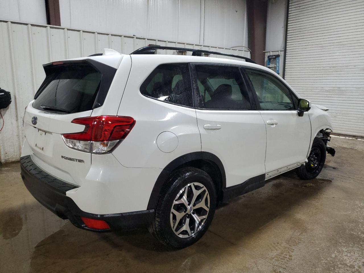 2020 Subaru Forester VIN JF2SKAJC9LH492150 Copart auction photo, front end damage thumbnail 3