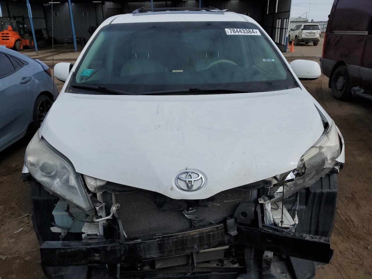 2014 Toyota Sienna VIN 5TDDK3DC9ES084860 Copart auction photo, front end damage thumbnail 5