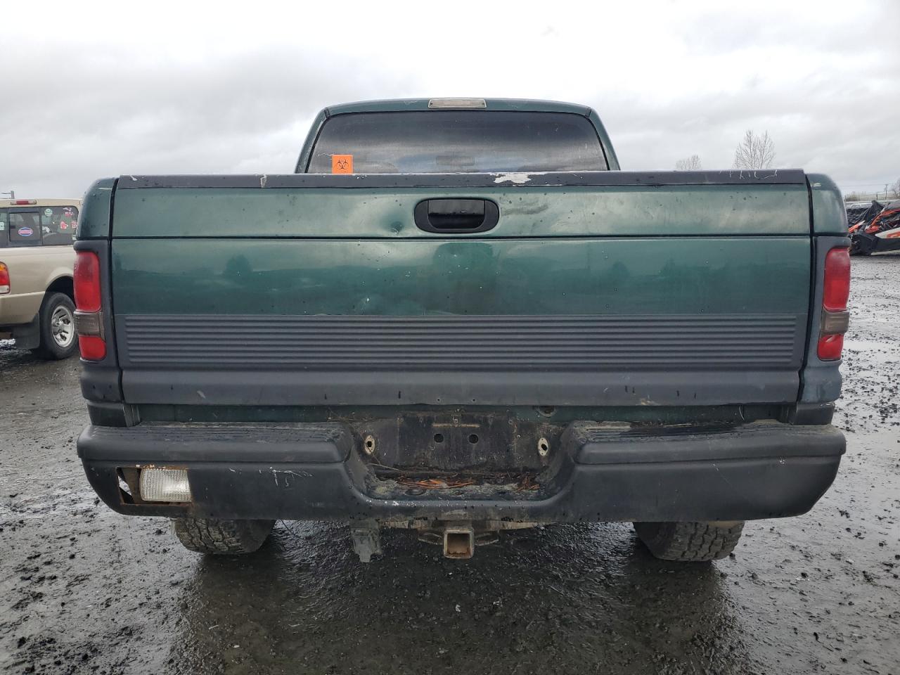 1998 Dodge RAM VIN 1B7KF2368WJ205295 Copart auction photo, vandalism damage thumbnail 6