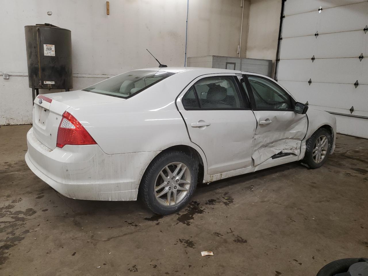 2011 Ford Fusion VIN 3FAHP0GA8BR240127 Copart auction photo, side / front end damage thumbnail 3