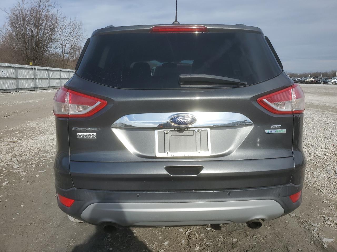 2015 Ford Escape VIN 1FMCU0GX8FUB78045 Copart auction photo, front end / side damage thumbnail 6