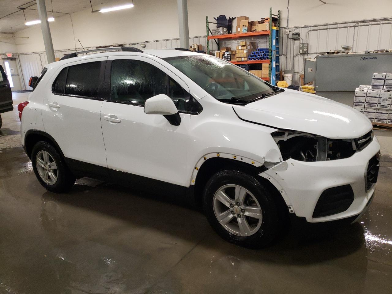 2021 Chevrolet Trax VIN KL7CJPSBXMB315896 Copart auction photo, front end / hail damage thumbnail 4