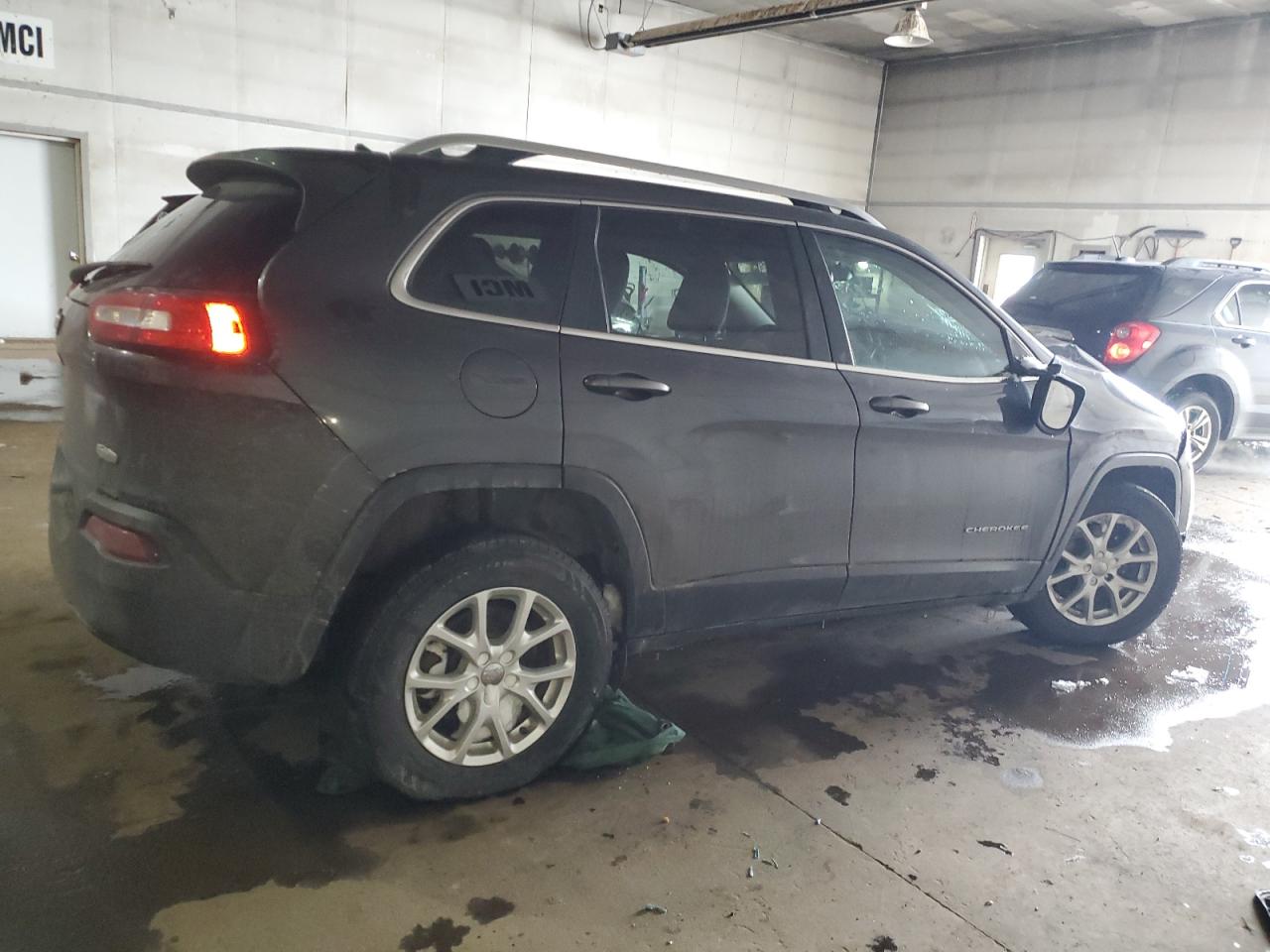 2015 Jeep Grand Cherokee VIN 1C4PJMCB7FW661434 Copart auction photo, front end damage thumbnail 3