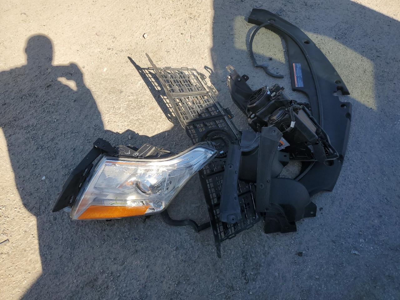 2013 Cadillac SRX VIN 3GYFNDE35DS619935 Copart auction photo, front end damage thumbnail 13