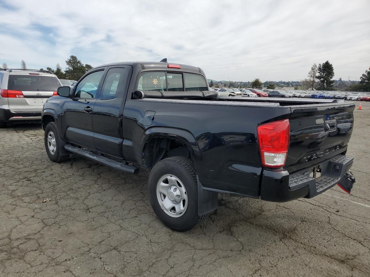2016 Toyota Tacoma VIN 5TFRX5GN0GX056314 Copart auction photo, rear end / side damage thumbnail 2