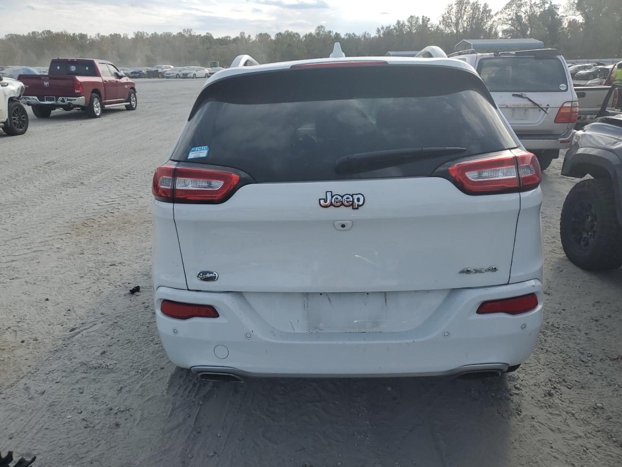 2018 Jeep Cherokee VIN 1C4PJMJX9JD594323 Copart auction photo, front end / side damage thumbnail 6
