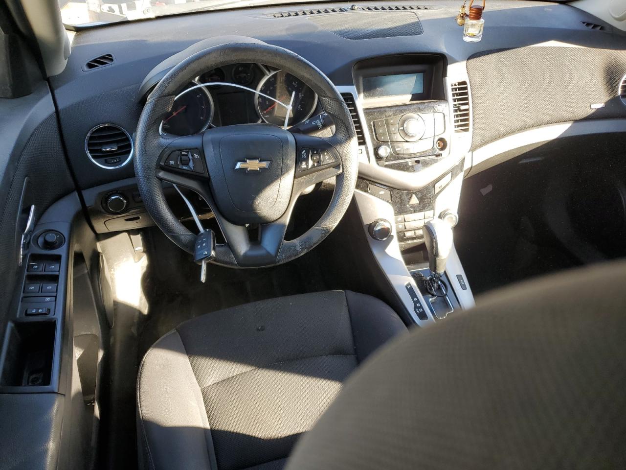 2016 Chevrolet Cruze VIN 1G1PE5SB8G7116570 Copart auction photo, rear end / undercarriage damage thumbnail 8