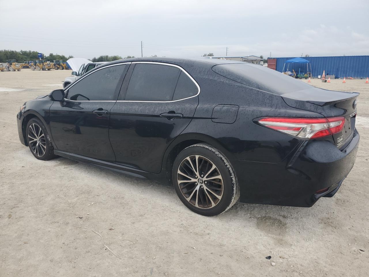 2018 Toyota Camry VIN 4T1B11HK9JU678690 Copart auction photo, front end / minor dent/scratches damage thumbnail 2