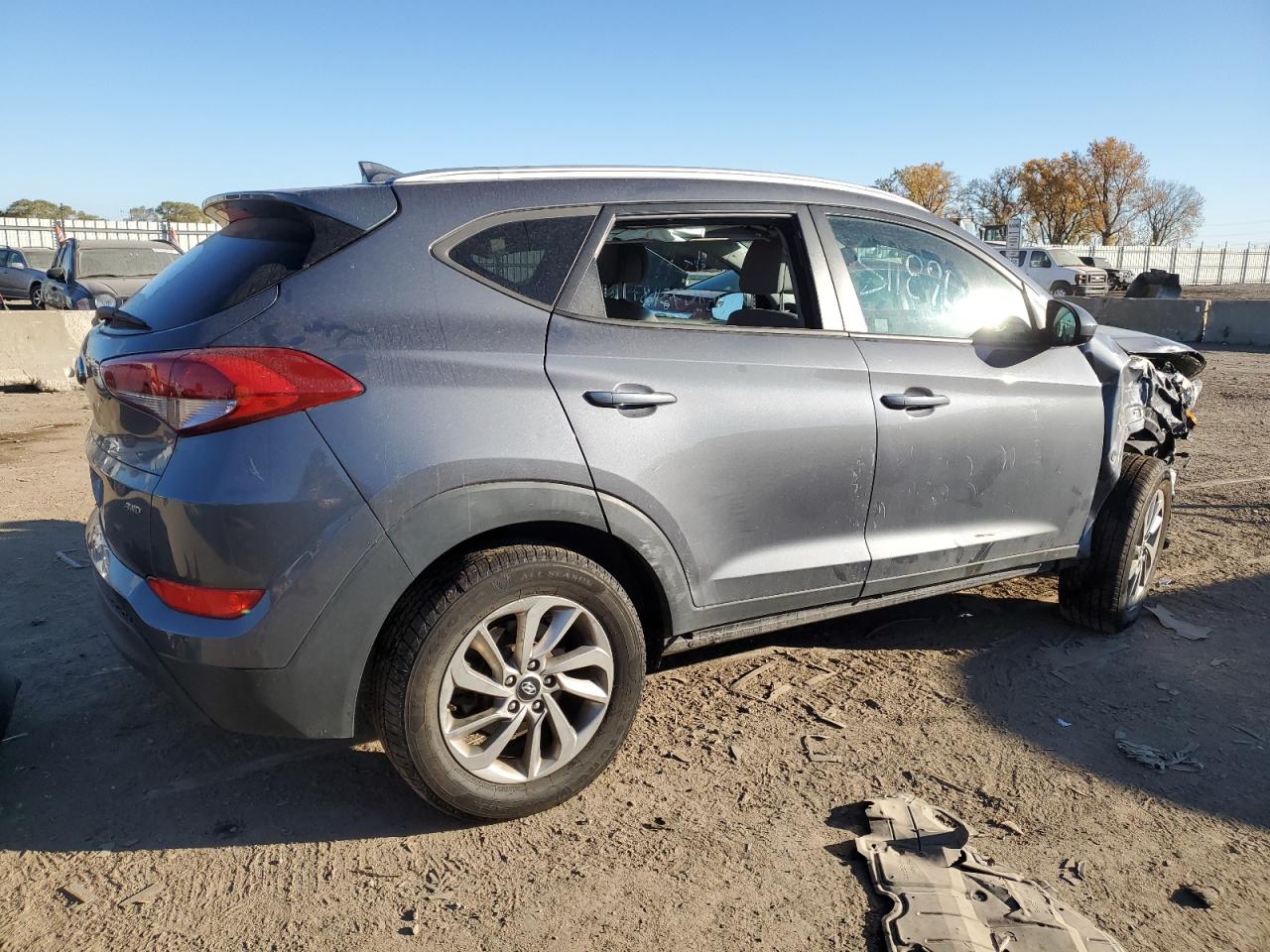 2018 Hyundai Tucson VIN KM8J3CA45JU731687 Copart auction photo, front end / minor dent/scratches damage thumbnail 3