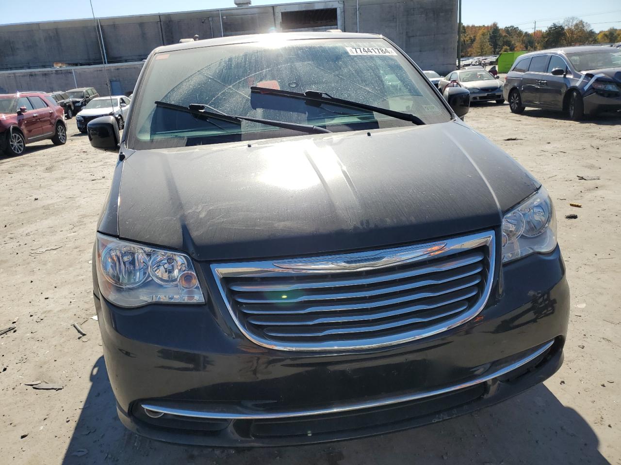 2016 Chrysler Town & Country VIN 2C4RC1BG8GR289675 Copart auction photo, mechanical / minor dent/scratches damage thumbnail 5