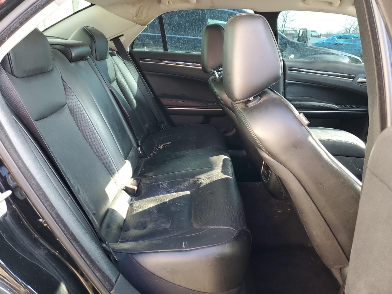 2018 Chrysler 300 VIN 2C3CCAKG6JH268704 Copart auction photo, front end damage thumbnail 10