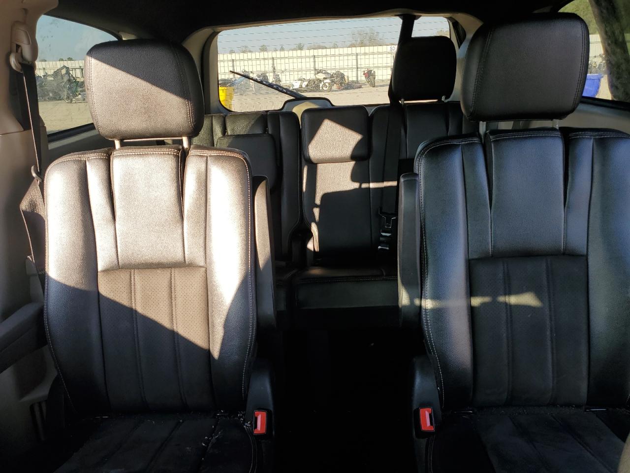 2019 Dodge Caravan VIN 2C4RDGCG8KR616440 Copart auction photo, side / rear end damage thumbnail 10