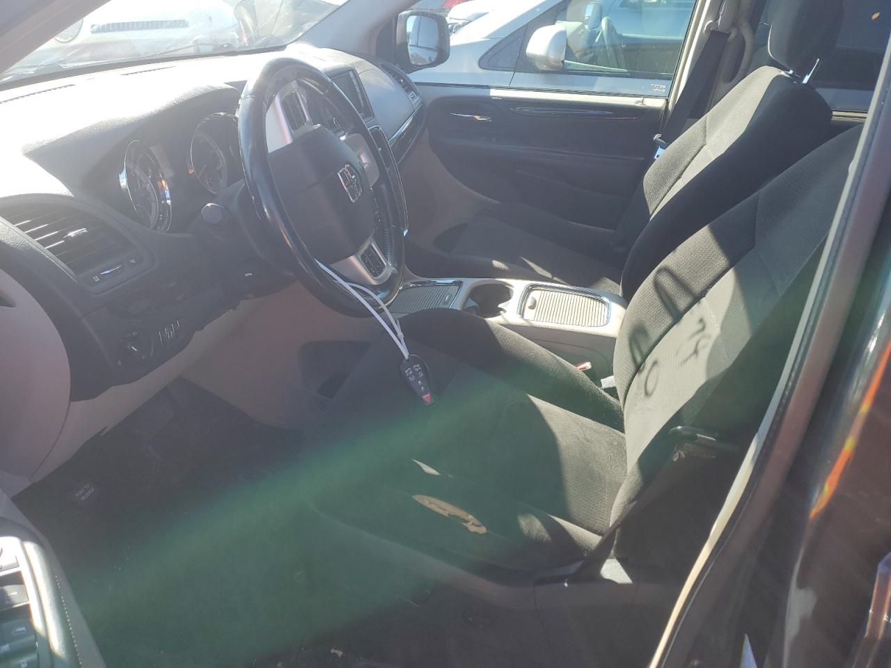 2012 Dodge Caravan VIN 2C4RDGDG2CR167000 Copart auction photo, front end damage thumbnail 7