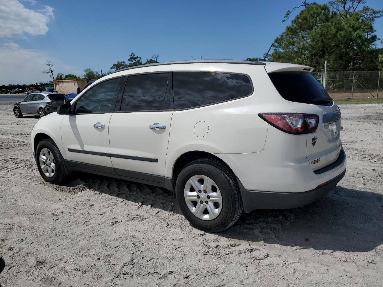 2014 Chevrolet Traverse VIN 1GNKRFED3EJ355086 Copart auction photo, minor dent/scratches / mechanical damage thumbnail 2