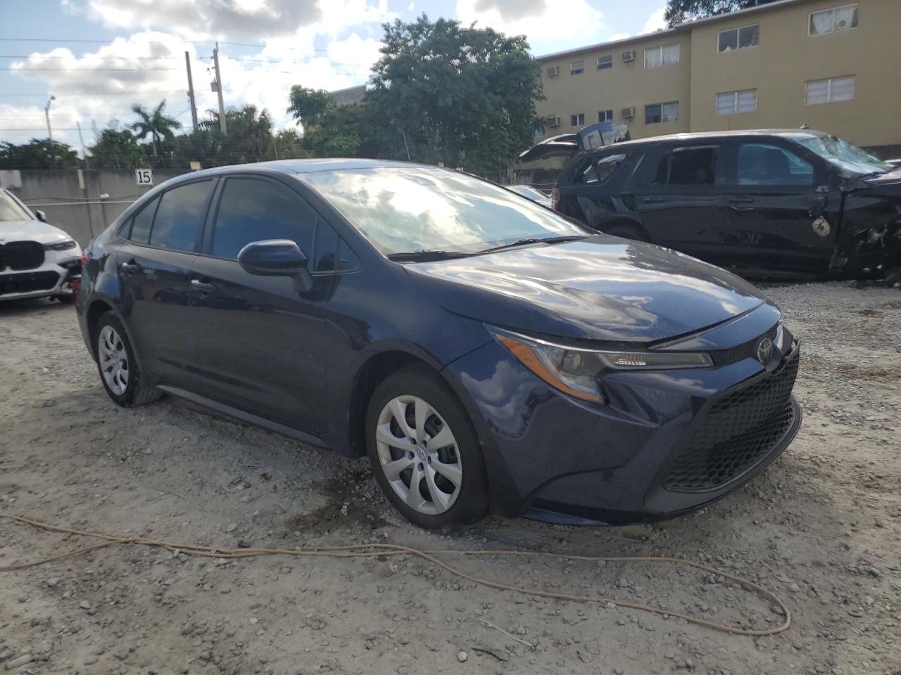 2022 Toyota Corolla VIN 5YFEPMAE9NP391228 Copart auction photo, front end / minor dent/scratches damage thumbnail 4