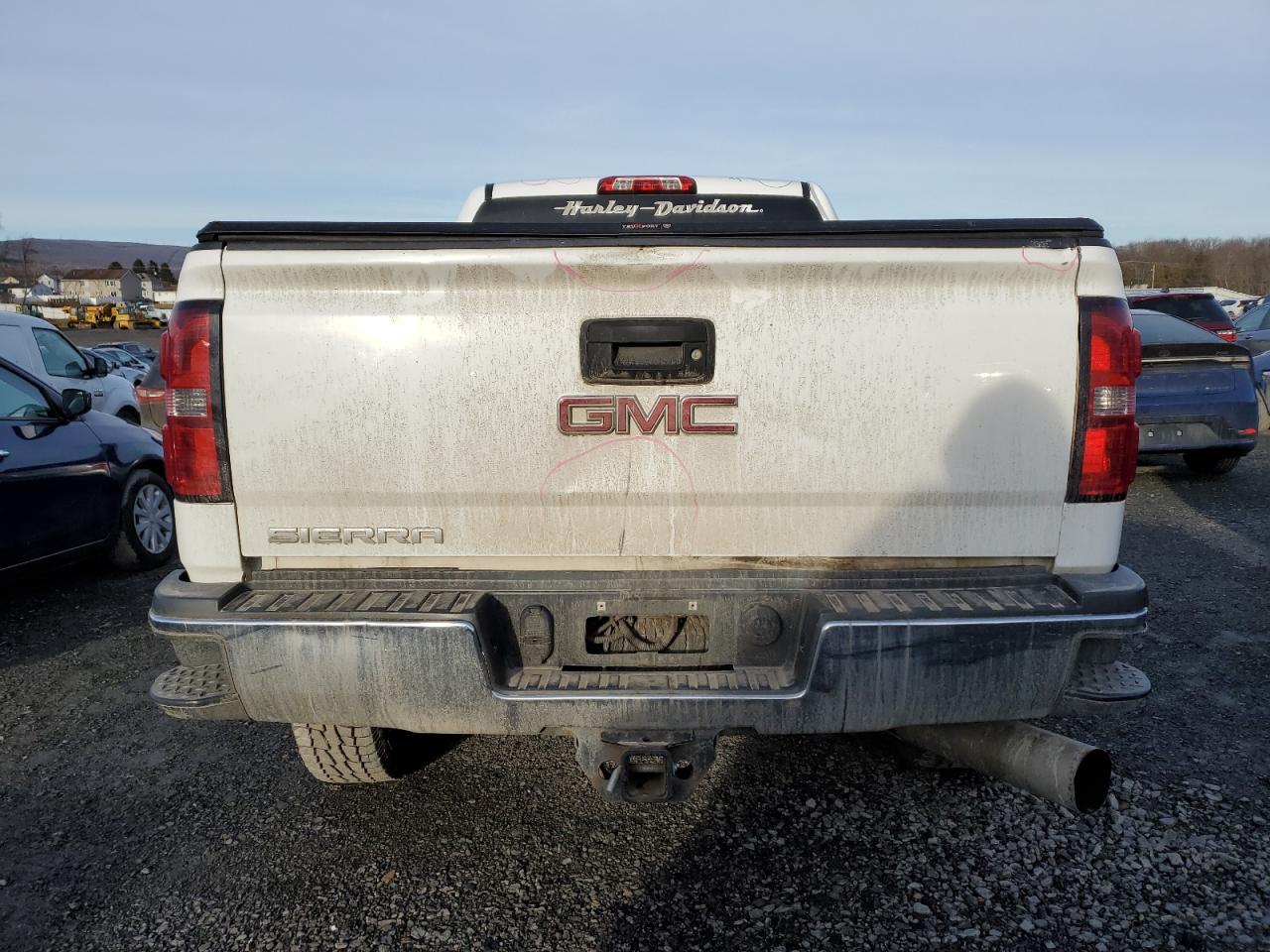 2016 GMC Sierra VIN 1GT12RE87GF135047 Copart auction photo, front end / minor dent/scratches damage thumbnail 6
