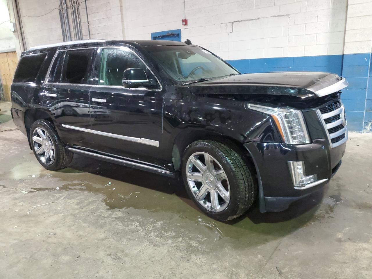 2015 Cadillac Escalade VIN 1GYS4CKJXFR168022 Copart auction photo, front end / side damage thumbnail 4